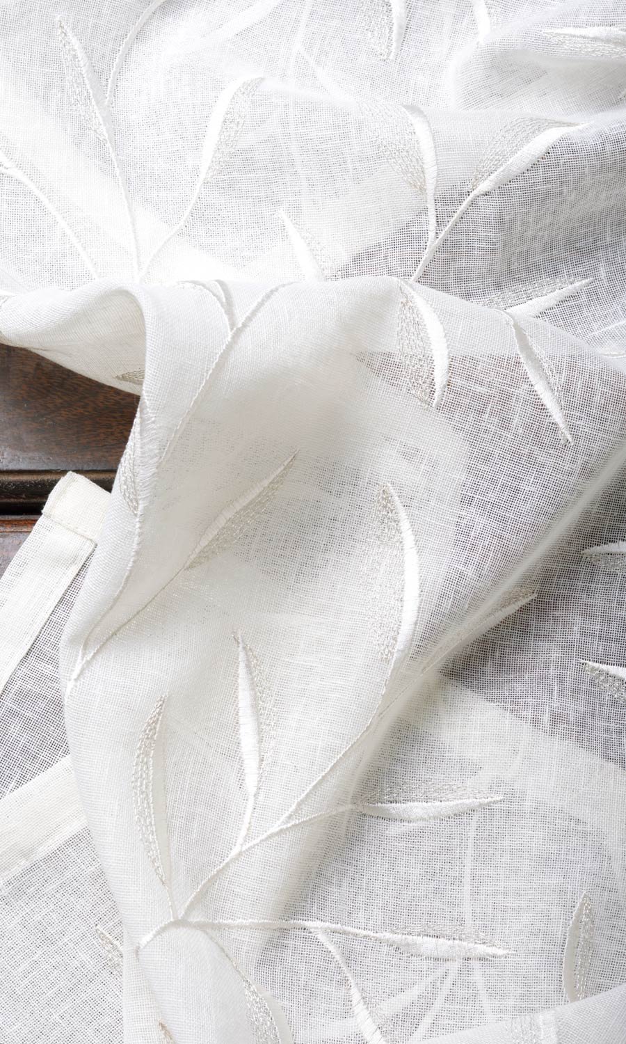 Sheer Floral Embroidery Flat, Plain, Fake, Faux, European Relaxed Roman Blinds (White/ Cream)