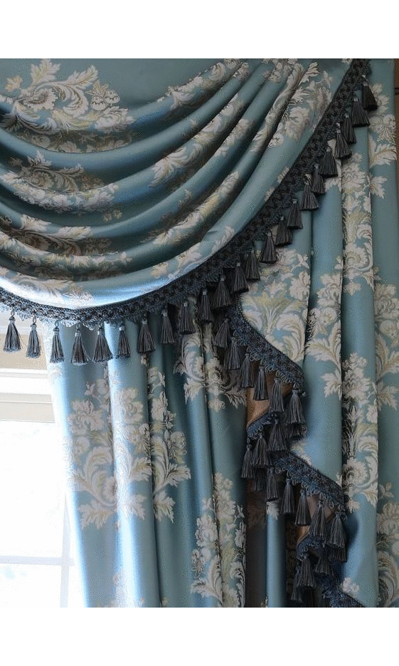 Swag valance with tassels