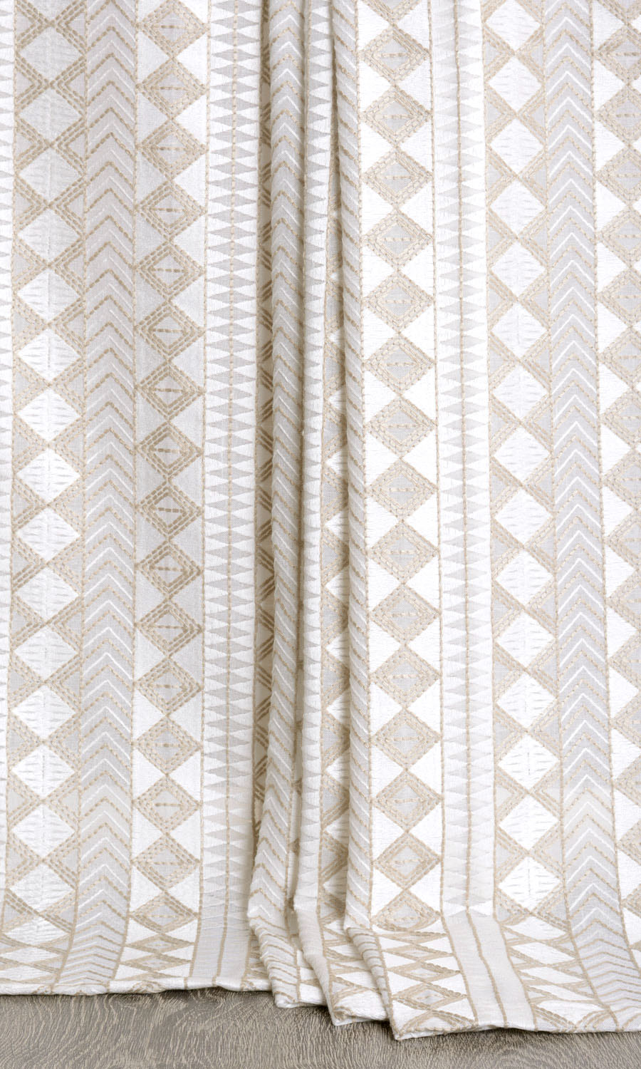 Geometric Patterned Sheer Window Treatments Fabric Sample (White/ Beige)