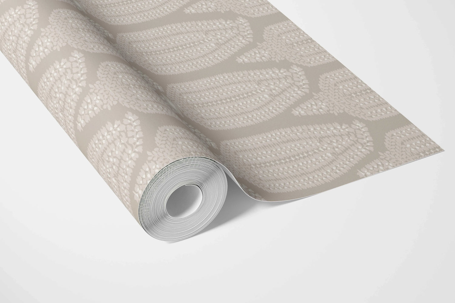 Neutral Paisley Floral Bathroom Wallpaper (Light Beige/ Cream/ Taupe)
