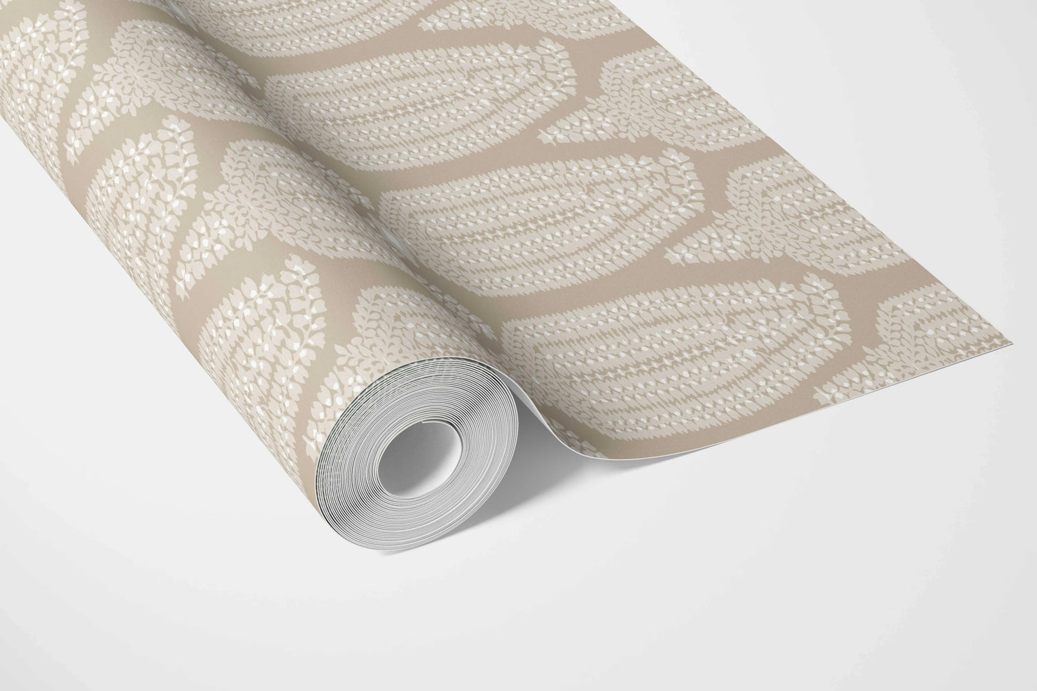 Neutral Paisley Floral Bathroom Wallpaper (Light Brown/ Beige)