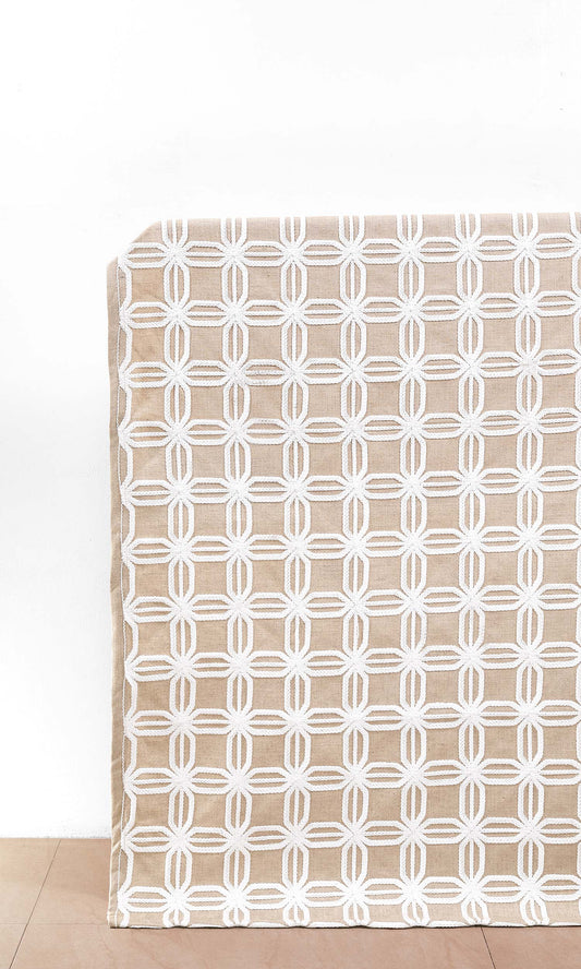 Geometric Cotton-Linen Home Décor Fabric Sample (Beige/ White)
