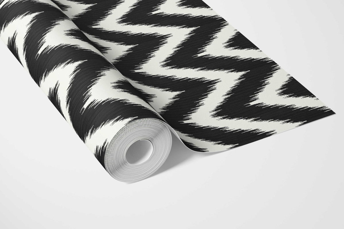 Neutral Chevron/ Zigzag Geometric Bathroom Wallpaper (Black/ White)