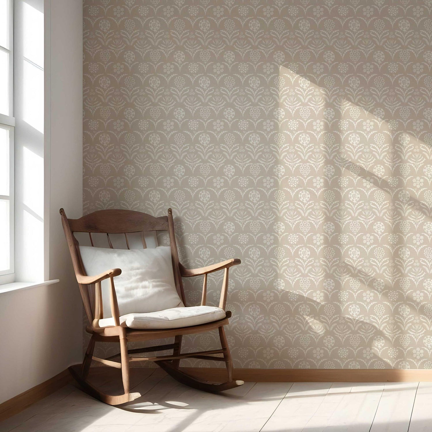 Modern Neural-Toned Floral/ Botanical Kitchen Wallpaper (Beige/ White)