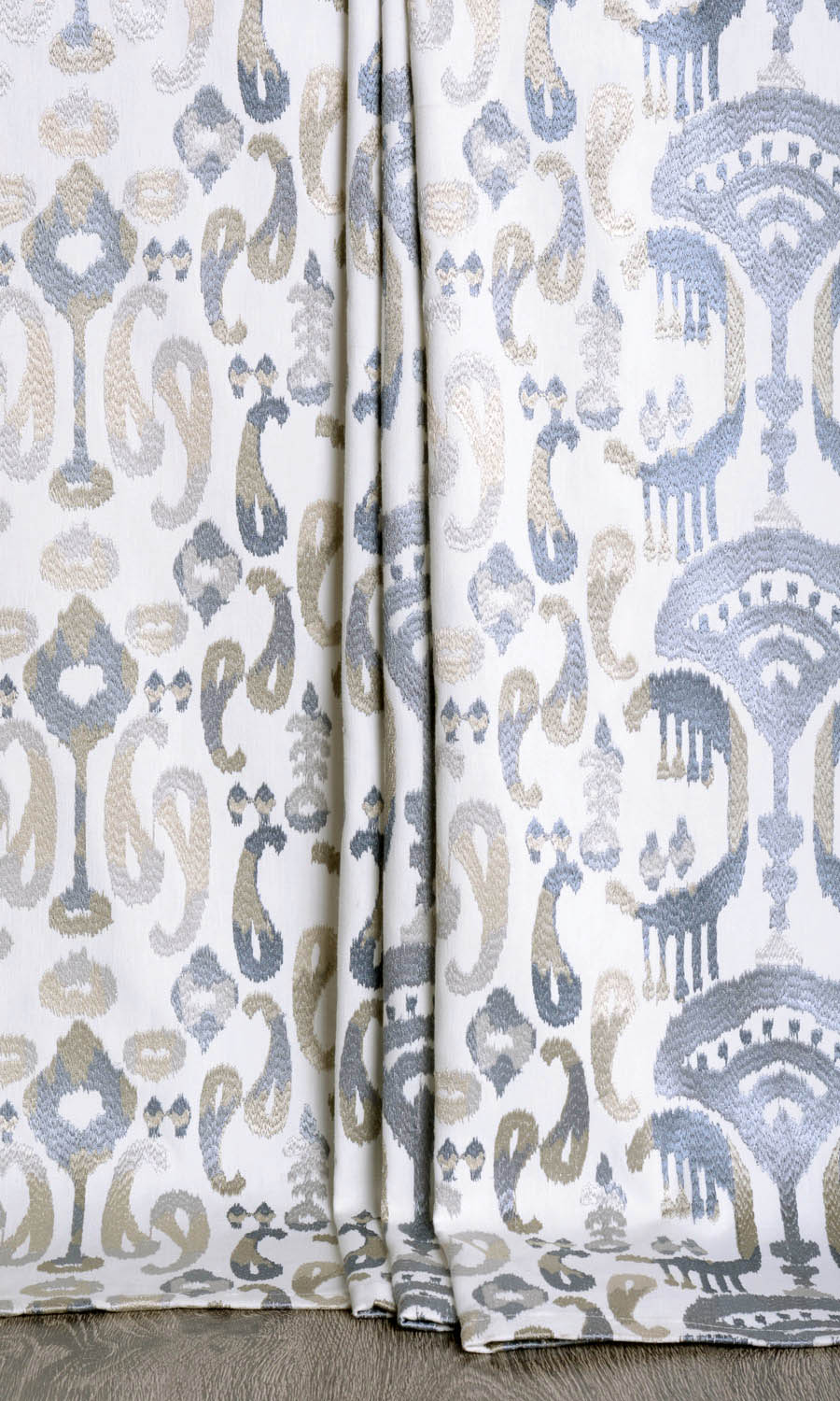 Ikat Print Window Treatments Fabric By the Metre (Gray/ Beige/ White)