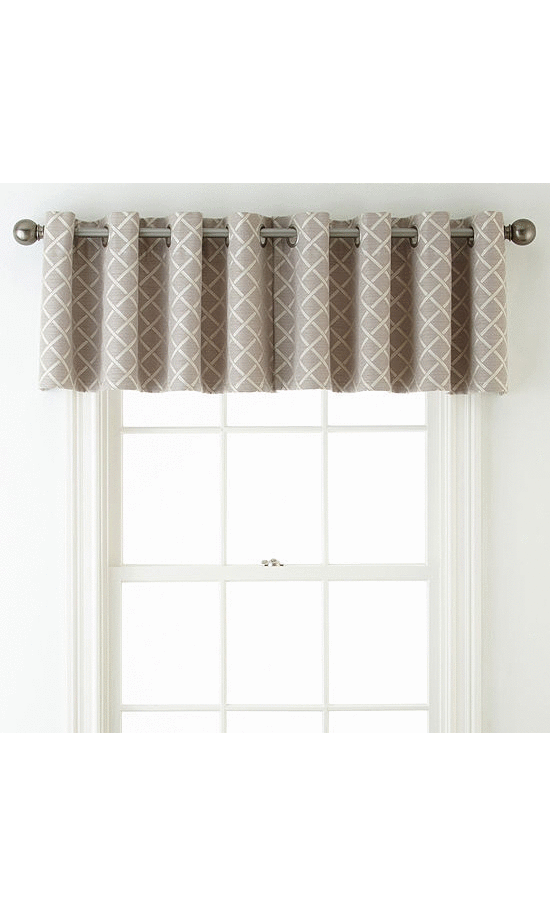 Eyelet top valance for windows